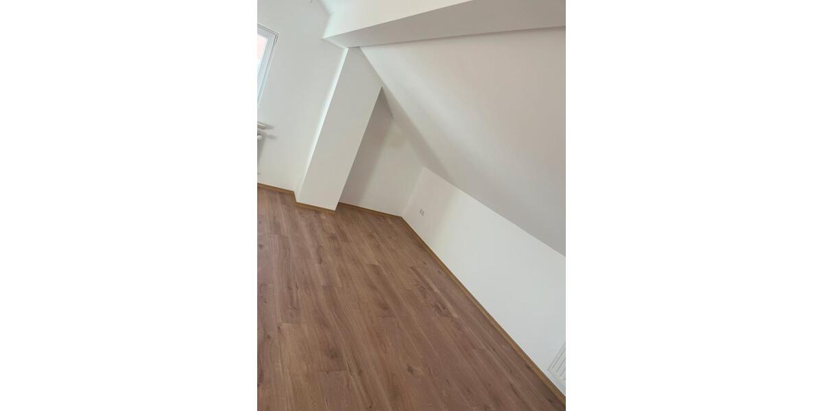 Dachgeschoßwohnung Büchenbeuren - 2 Zimmer, 50 m&sup2;, 430&euro; | Angebot:25978902