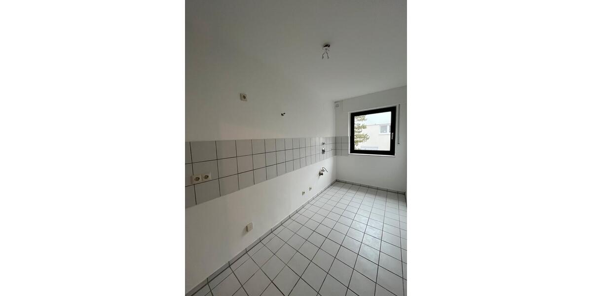 Erdgeschoßwohnung Bonn Beuel-Mitte - 2 Zimmer, 71 m&sup2;, 1.220&euro; | Angebot:25150003