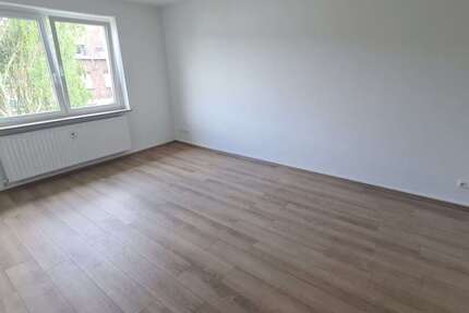 Wohnung Gelsenkirchen Schalke-Nord - 2.5 Zimmer, 55 m&sup2;, 355&euro; | Angebot:27200510