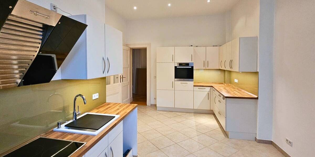 Etagenwohnung Berlin Halensee - 5 Zimmer, 207 m&sup2;, 2.900&euro; | Angebot:26207223