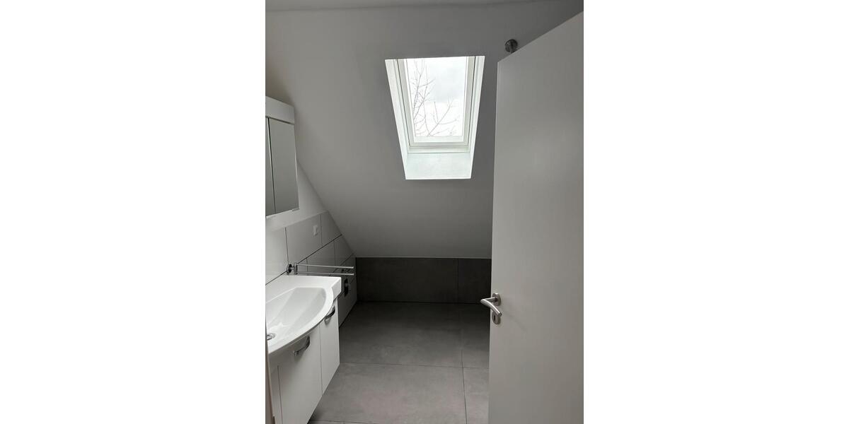 Dachgeschoßwohnung Geislingen - 4 Zimmer, 115 m&sup2;, 980&euro; | Angebot:26018585