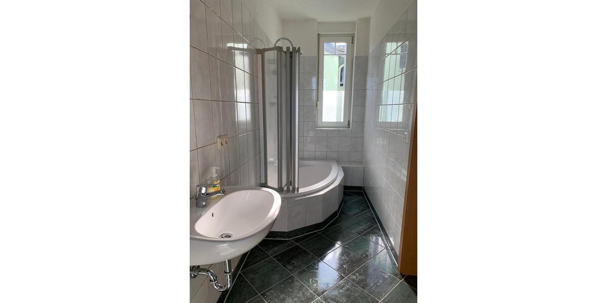 Erdgeschoßwohnung Spremberg - 3 Zimmer, 74 m&sup2;, 590&euro; | Angebot:26505323