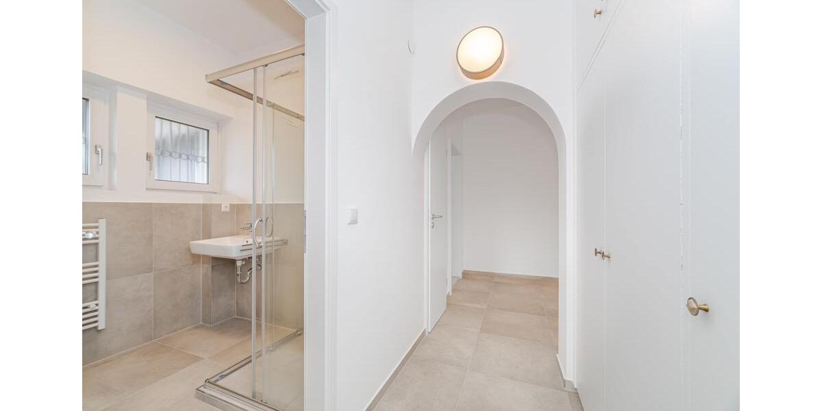 Einfamilienhaus Grünwald - 6 Zimmer, 210 m&sup2;, 4.200&euro; | Angebot:24571196