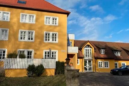 Wohnung Feuchtwangen - 4.5 Zimmer, 109 m&sup2;, 850&euro; | Angebot:26620670