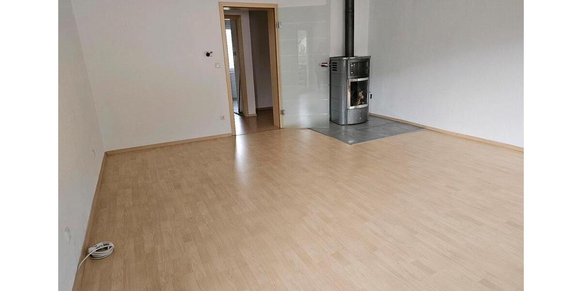 Etagenwohnung Traunreut St. Georgen - 4 Zimmer, 100 m&sup2;, 1.400&euro; | Angebot:26670250