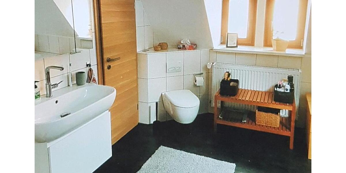 Dachgeschoßwohnung Herborn - 2 Zimmer, 78 m&sup2;, 700&euro; | Angebot:25997868