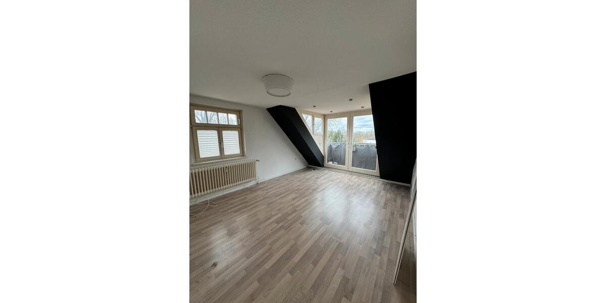 Dachgeschoßwohnung Lage - 2 Zimmer, 50 m&sup2;, 460&euro; | Angebot:20286383