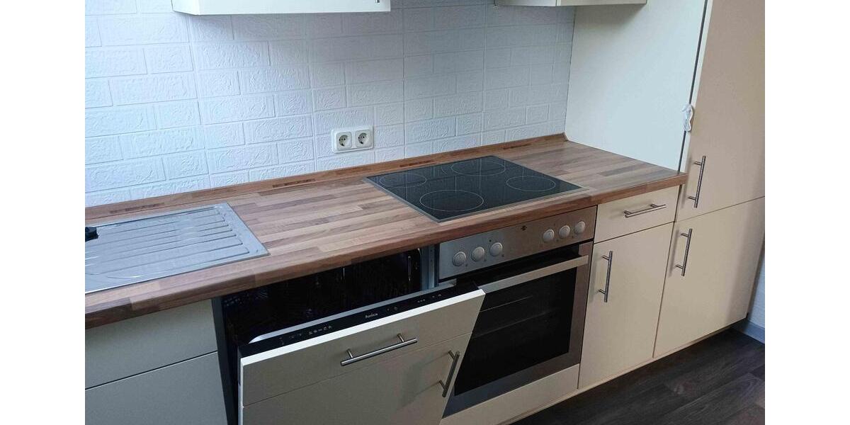 Dachgeschoßwohnung Cadenberge - 3 Zimmer, 67 m&sup2;, 490&euro; | Angebot:26617792