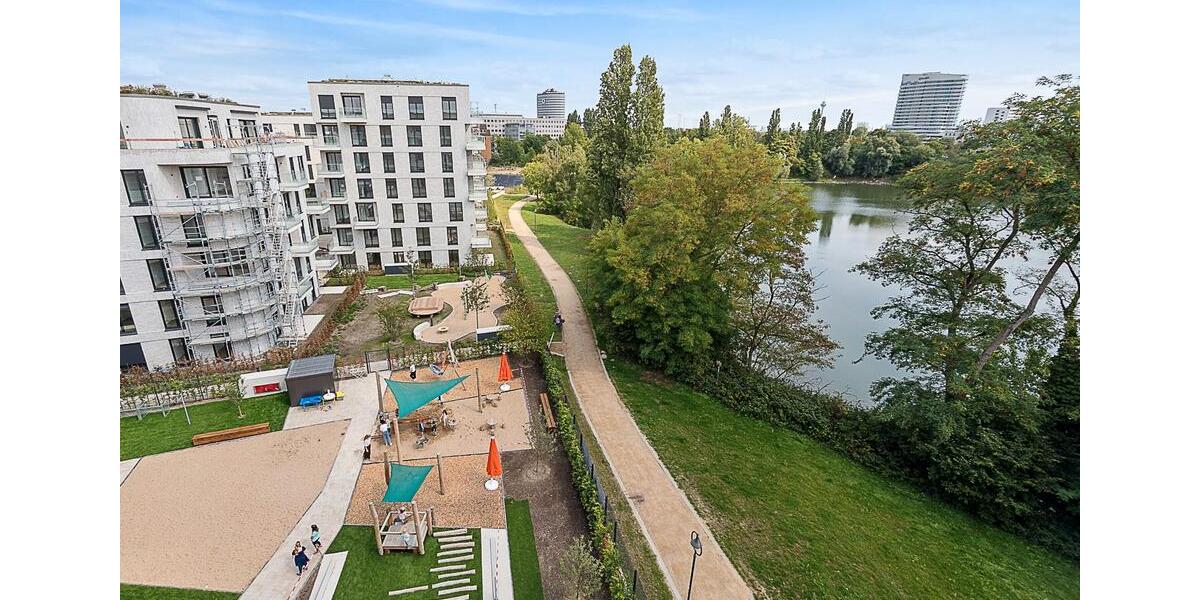 Familien aufgepasst: Großzügige 4-Zimmer-Wohnung mit Balkon und zwei Bädern (mietpreisgedämpft) 4 zimmer