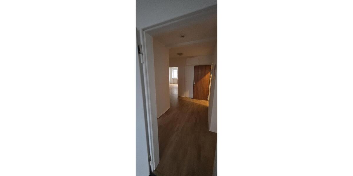 Etagenwohnung Wuppertal Elberfeld - 3 Zimmer, 80 m&sup2;, 630&euro; | Angebot:26041760