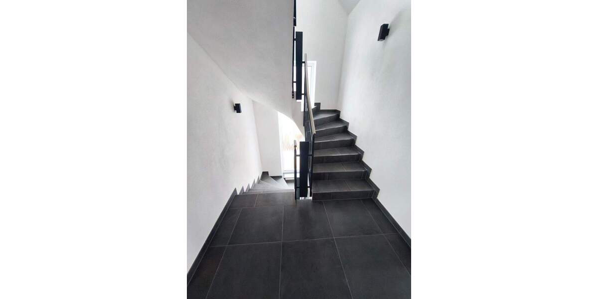 Einfamilienhaus Igensdorf Pettensiedel - 1 Zimmer, 240 m&sup2;, 2.200&euro; | Angebot:25770176