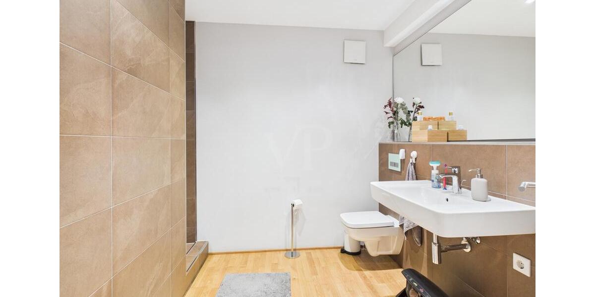 Etagenwohnung Aschaffenburg Österreicher Kolonie - 4 Zimmer, 139 m&sup2;, 1.600&euro; | Angebot:24819908