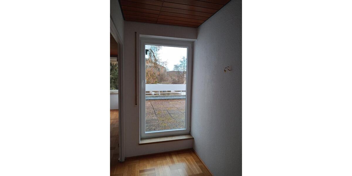 Etagenwohnung Blaustein - 2 Zimmer, 72 m&sup2;, 990&euro; | Angebot:24351599