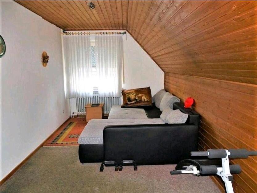 88 m² OG-Wng, Carport, 2 Balkone – zu verm.!
