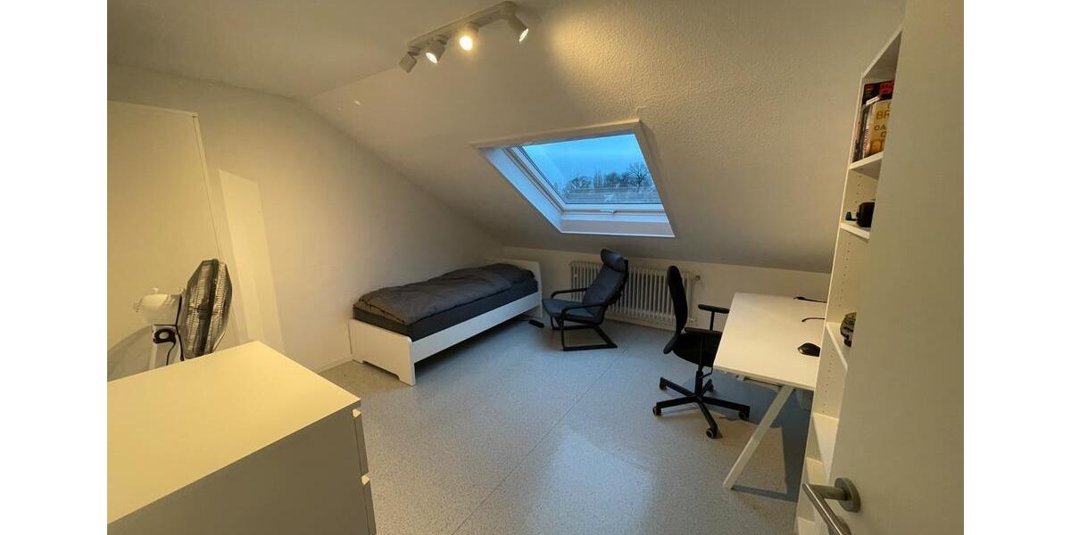 Dachgeschoßwohnung Karlsruhe Innenstadt-Ost - 1 Zimmer, 14 m&sup2;, 580&euro; | Angebot:25723274