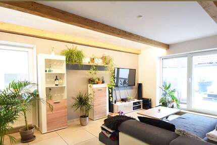 Wohnung zum Mieten in Geisenhausen 850 € 90 m²