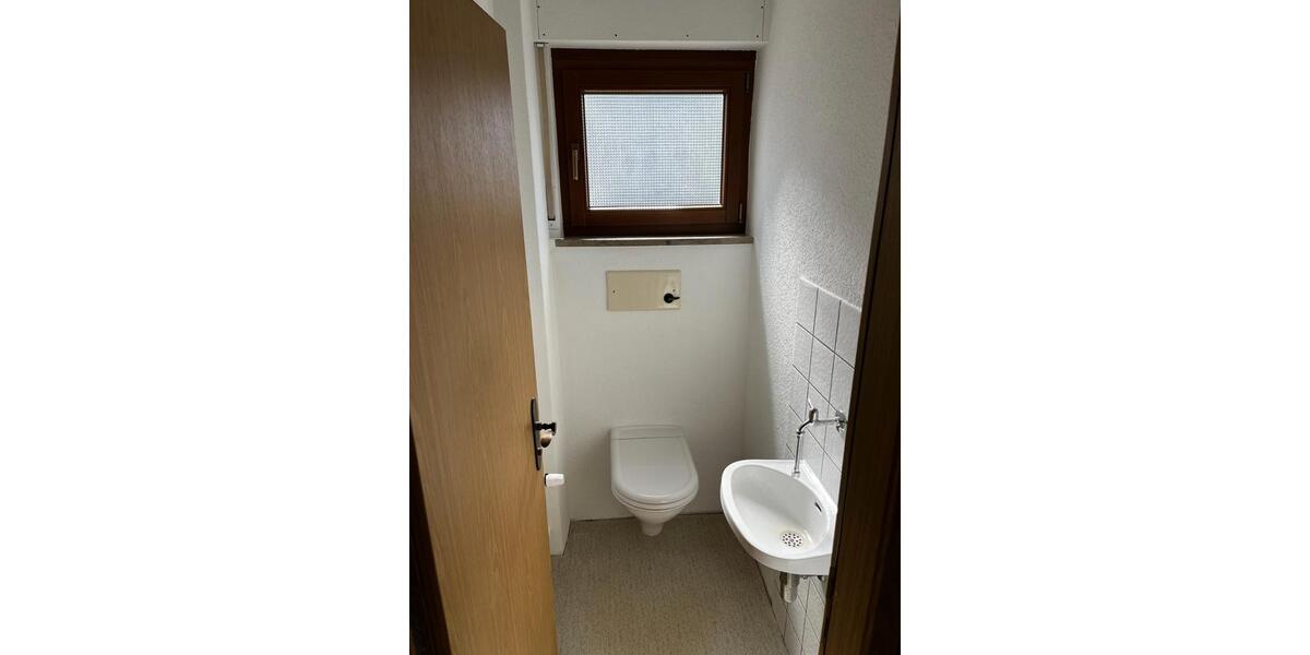 Etagenwohnung Esslingen am Neckar Hegensberg - 3.5 Zimmer, 96 m&sup2;, 1.120&euro; | Angebot:26529047