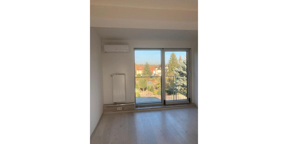 Dachgeschoßwohnung Dessau-Roßlau Dessau - 2.5 Zimmer, 80 m&sup2;, 680&euro; | Angebot:26671068