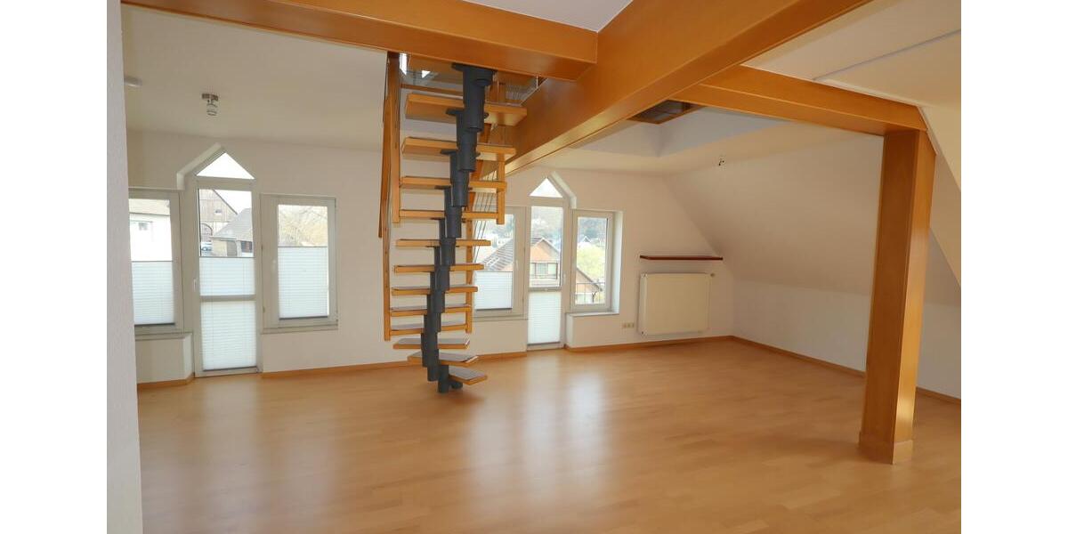 Maisonettenwohnung Büren - 4 Zimmer, 180 m&sup2;, 990&euro; | Angebot:25900426