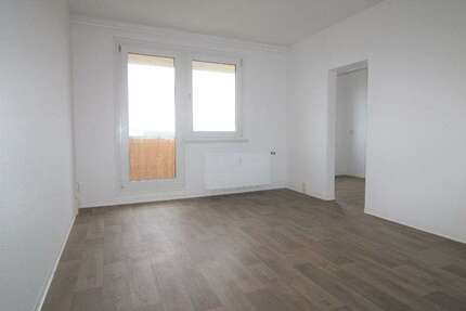Wohnung zum Mieten in Schwerin 420 € 66.72 m² 3 zimmer