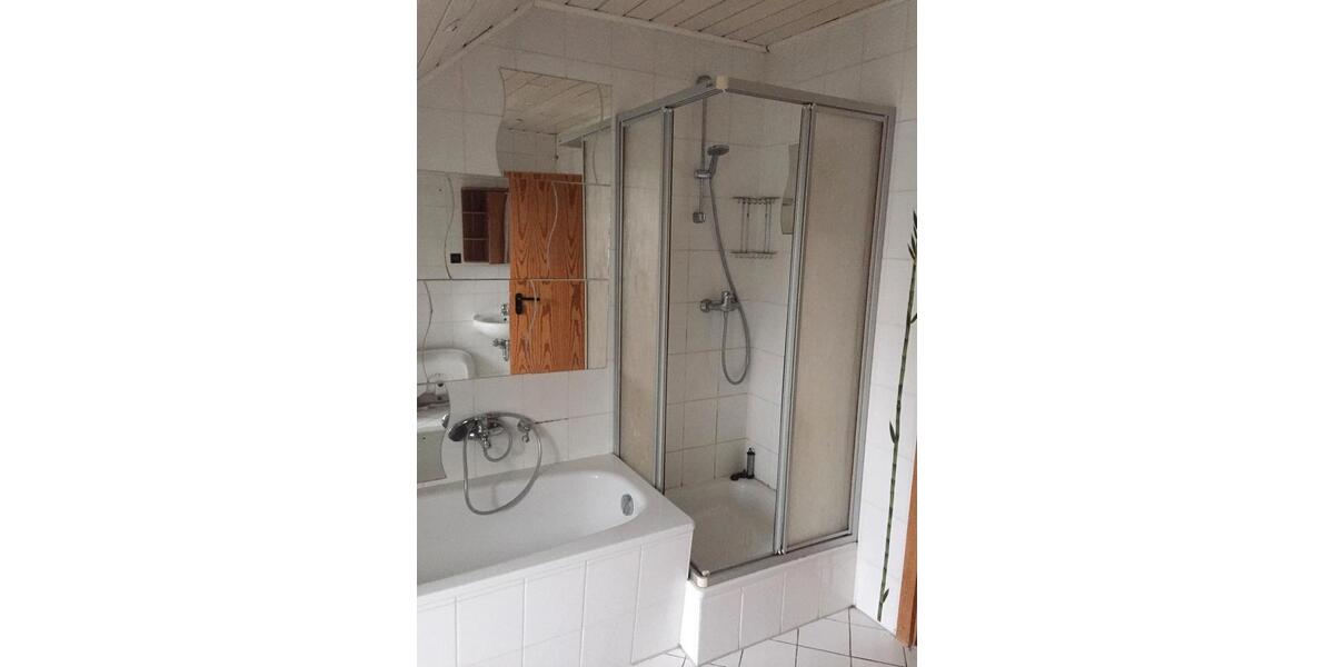 Etagenwohnung Oederan - 2 Zimmer, 77 m&sup2;, 500&euro; | Angebot:25300254