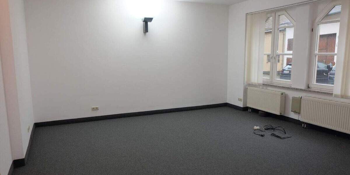 Gewerbeobjekt Konz Oberemmel - 6 Zimmer, 258 m&sup2;, 900&euro; | Angebot:24051272