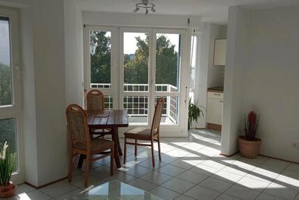 Schicke moderne 1 1-2 Zimmer Wohnung