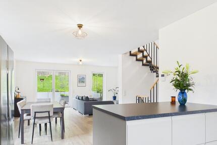 Haus Waldaschaff - 4 Zimmer, 145 m&sup2;, 1.450&euro; | Angebot:26133680