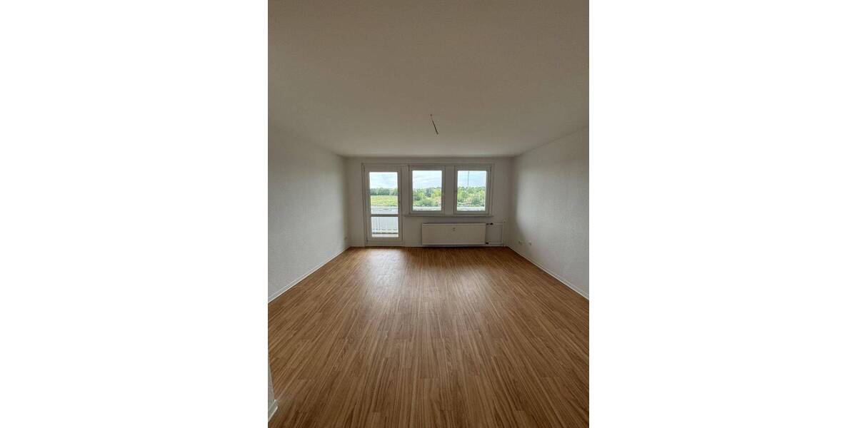 Etagenwohnung Stauchitz - 3 Zimmer, 71 m&sup2;, 435&euro; | Angebot:23744896