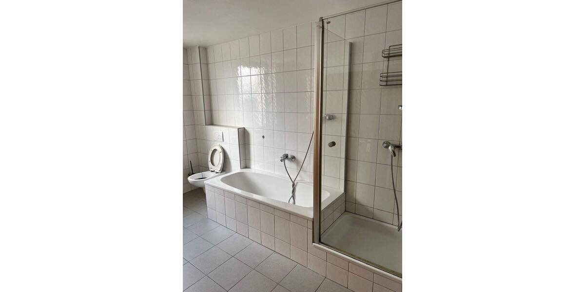 Etagenwohnung Schweinfurt Altstadt - 2 Zimmer, 84 m&sup2;, 840&euro; | Angebot:25250685