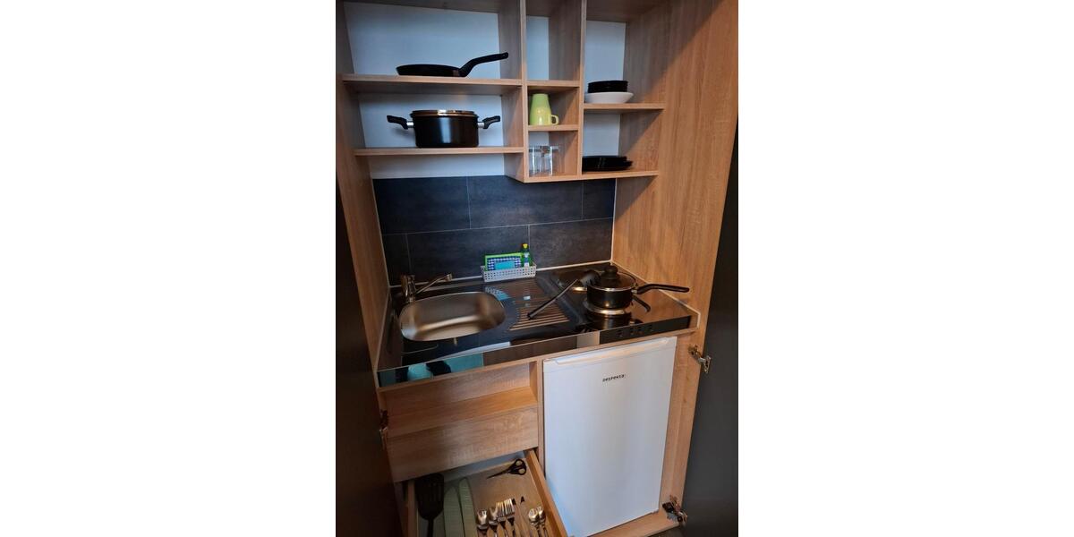 Etagenwohnung Halle - 1 Zimmer, 19 m&sup2;, 580&euro; | Angebot:25882228