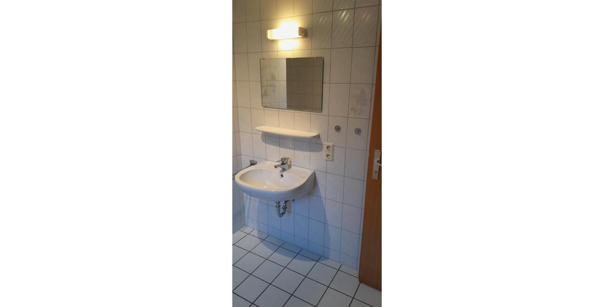 Erdgeschoßwohnung Niederstetten - 1 Zimmer, 43 m&sup2;, 300&euro; | Angebot:25498344