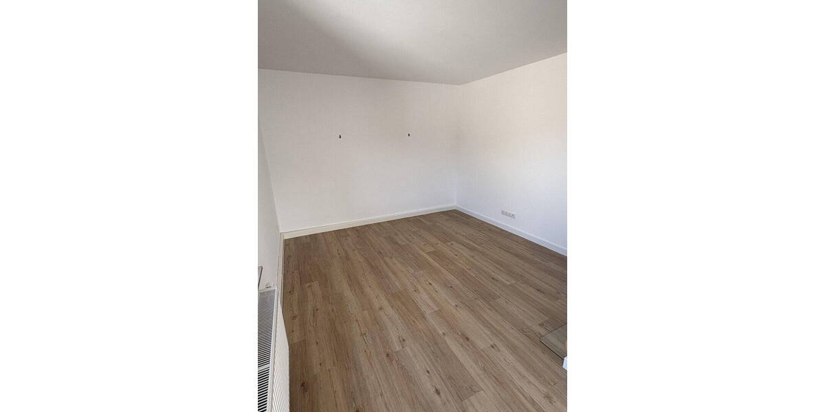 Etagenwohnung Delligsen - 3 Zimmer, 154 m&sup2;, 1.120&euro; | Angebot:26377056