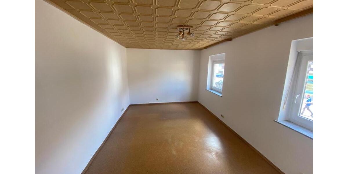 Charmantes Wohn- und Geschäftshaus in Wartenberg - saniert! 6 zimmer