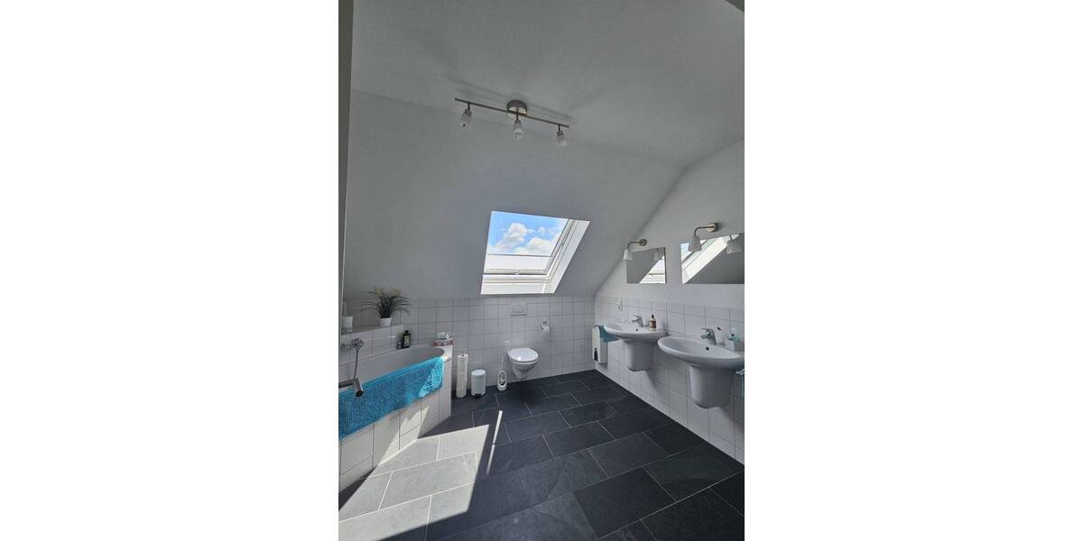 Etagenwohnung Bitburg - 5 Zimmer, 177 m&sup2;, 1.220&euro; | Angebot:25693098