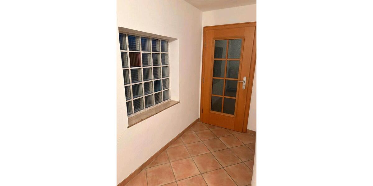 Dachgeschoßwohnung Eltville am Rhein Hattenheim - 2 Zimmer, 51 m&sup2;, 560&euro; | Angebot:25107022