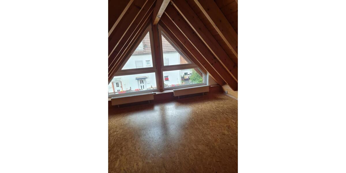 Etagenwohnung Siegen Weidenau - 4 Zimmer, 100 m&sup2;, 950&euro; | Angebot:25146676