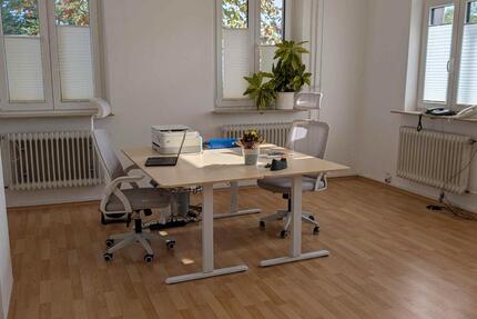 Helle Büroräume und Coworkingplätze in Erlangen - All-in-Miete zimmer