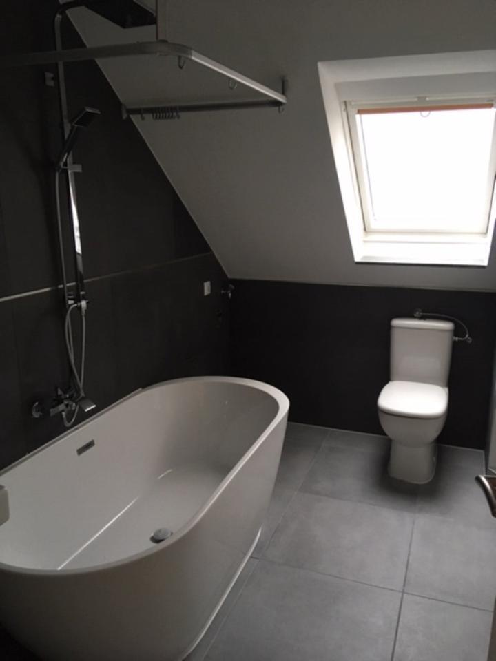 Attraktive, großzügige 3-Zimmer-Dachgeschosswohnung mit EBK zimmer