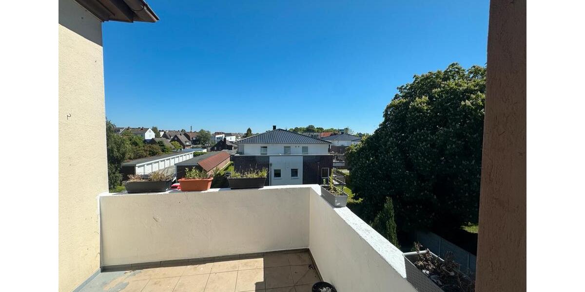 Etagenwohnung Wilhelmshaven - 4 Zimmer, 110 m&sup2;, 720&euro; | Angebot:26705876