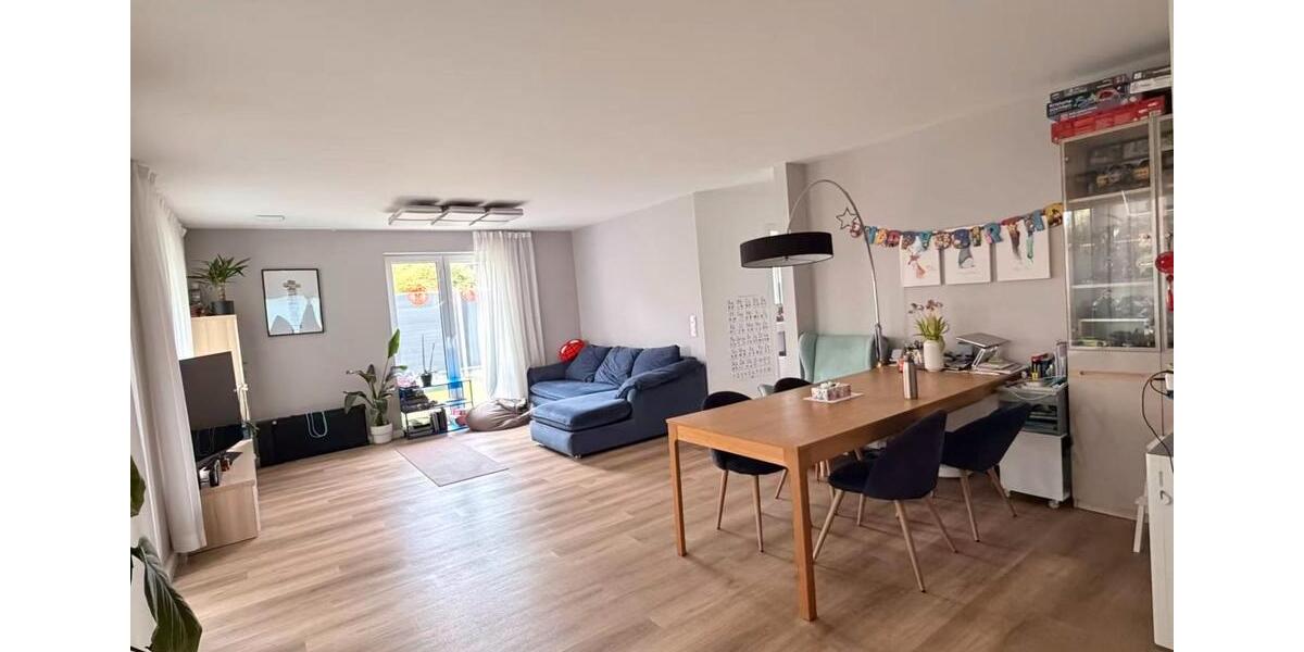 Erdgeschoßwohnung Oldenburg Bürgeresch - 4 Zimmer, 155 m&sup2;, 1.850&euro; | Angebot:26594425