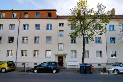 Wohnung Bitterfeld Bitterfeld - 3 Zimmer, 65 m&sup2;, 480&euro; | Angebot:27209147