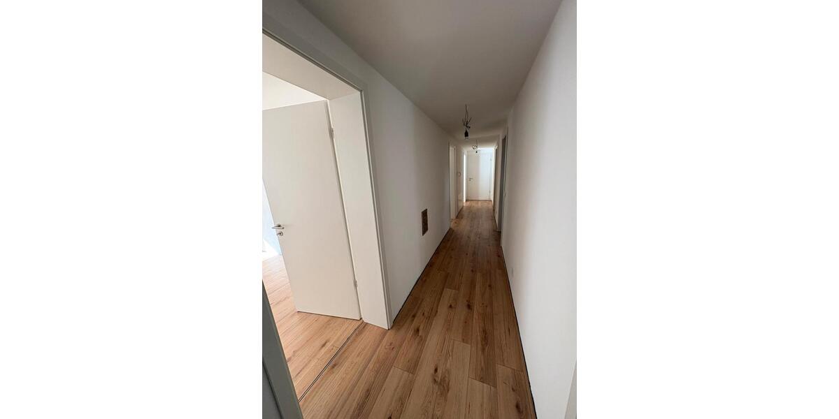 Etagenwohnung Hohenroth - 3 Zimmer, 95 m&sup2;, 850&euro; | Angebot:26525657