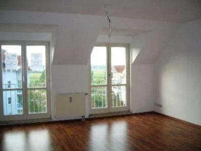 Dachgeschoßwohnung Borsdorf - 3 Zimmer, 75 m&sup2;, 625&euro; | Angebot:26523223