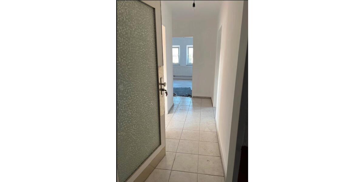 Dachgeschoßwohnung Germersheim - 2 Zimmer, 66 m&sup2;, 700&euro; | Angebot:26629746