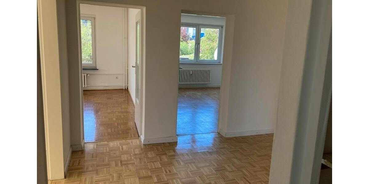 Erdgeschoßwohnung Kassel Fasanenhof - 4 Zimmer, 94 m&sup2;, 700&euro; | Angebot:25788545