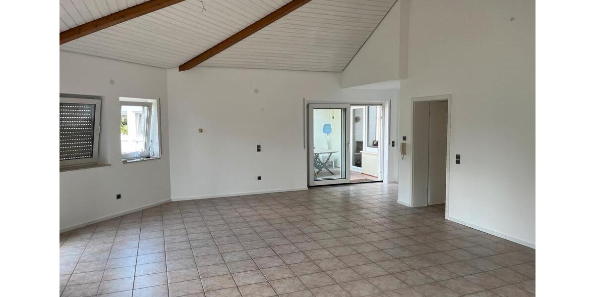 Erdgeschoßwohnung Kuhardt - 4 Zimmer, 150 m&sup2;, 1.350&euro; | Angebot:26618746