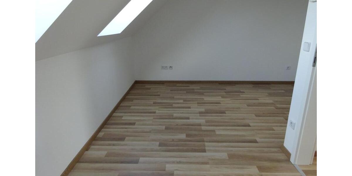 Reihenhaus Delitzsch - 5 Zimmer, 142 m&sup2;, 1.399&euro; | Angebot:26129553