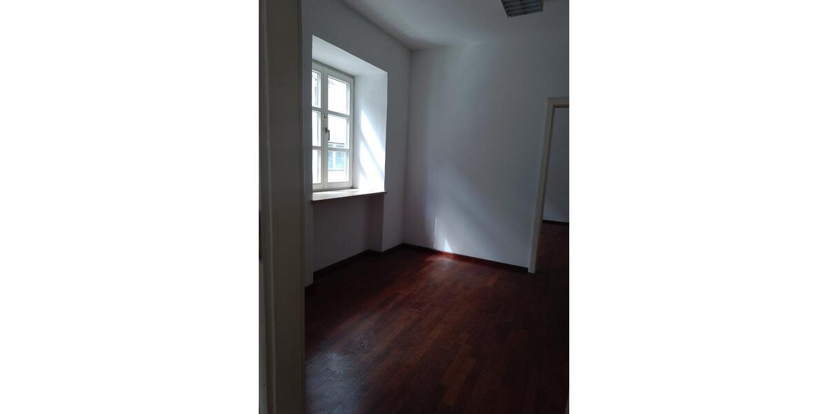 Erdgeschoßwohnung Au in der Hallertau - 6 Zimmer, 120 m&sup2;, 850&euro; | Angebot:24624698