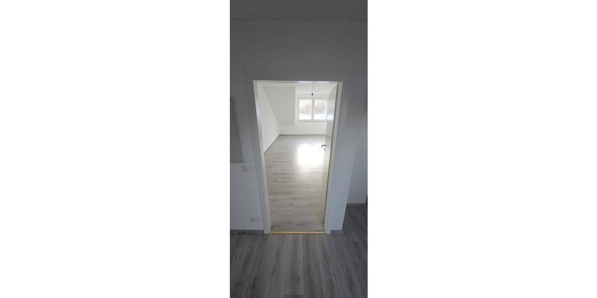 Dachgeschoßwohnung Nabburg - 3 Zimmer, 109 m&sup2;, 800&euro; | Angebot:24876207